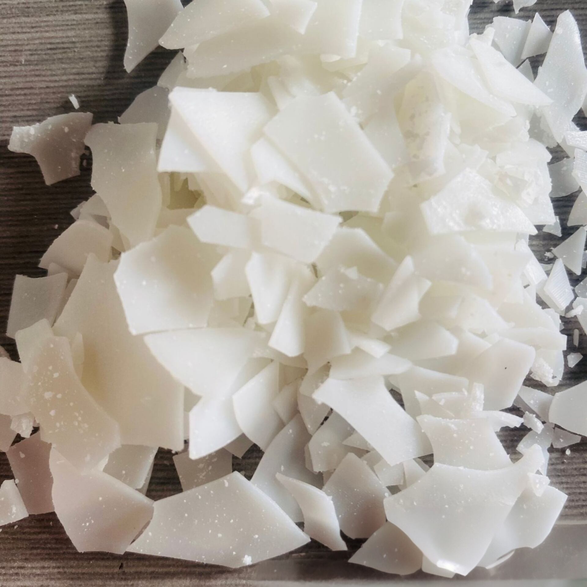 Where to Source Eco-Friendly Rapeseed Wax for Sustainable Candles
