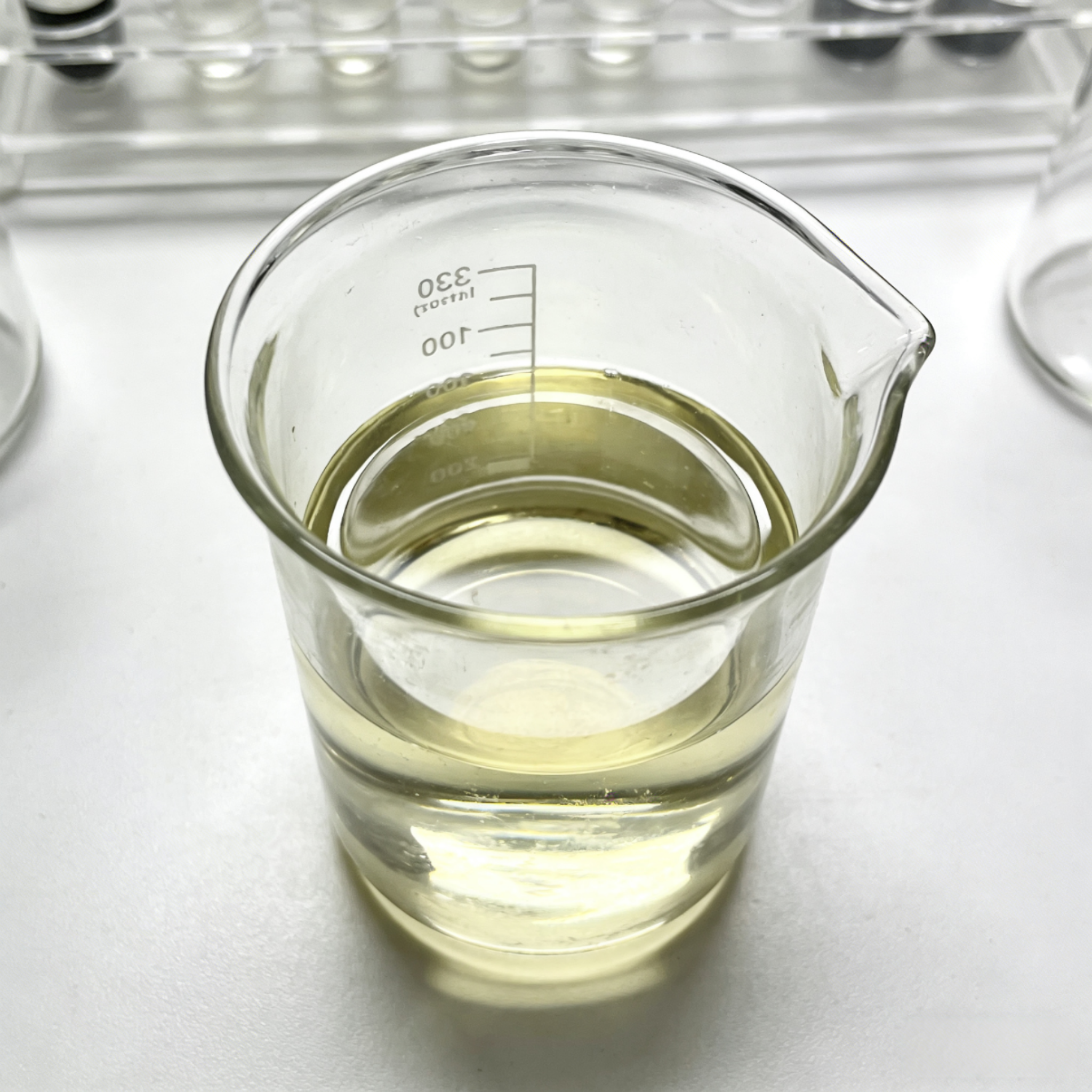 كيف يعزِّز أويليامين رقم الكاس أداء المنتجات في مختلف الصناعات؟