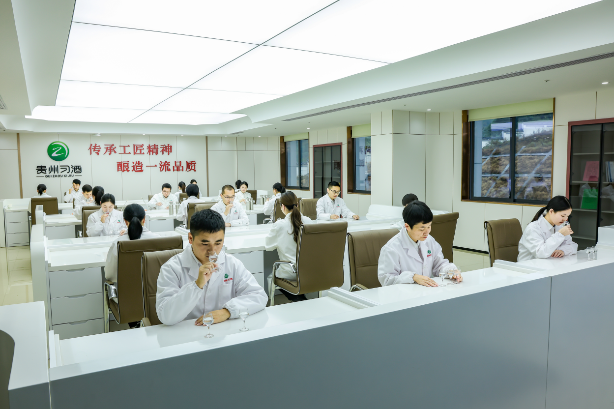 Good news! Guizhou Xijiu won great results in the 2024 National Industry Vocational Skills Competition and the National Liquor Taster Vocational Skills Competition