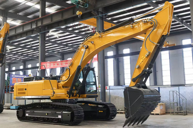 What Is an Excavator? A Beginner’s Guide to This Essential Construction Machine