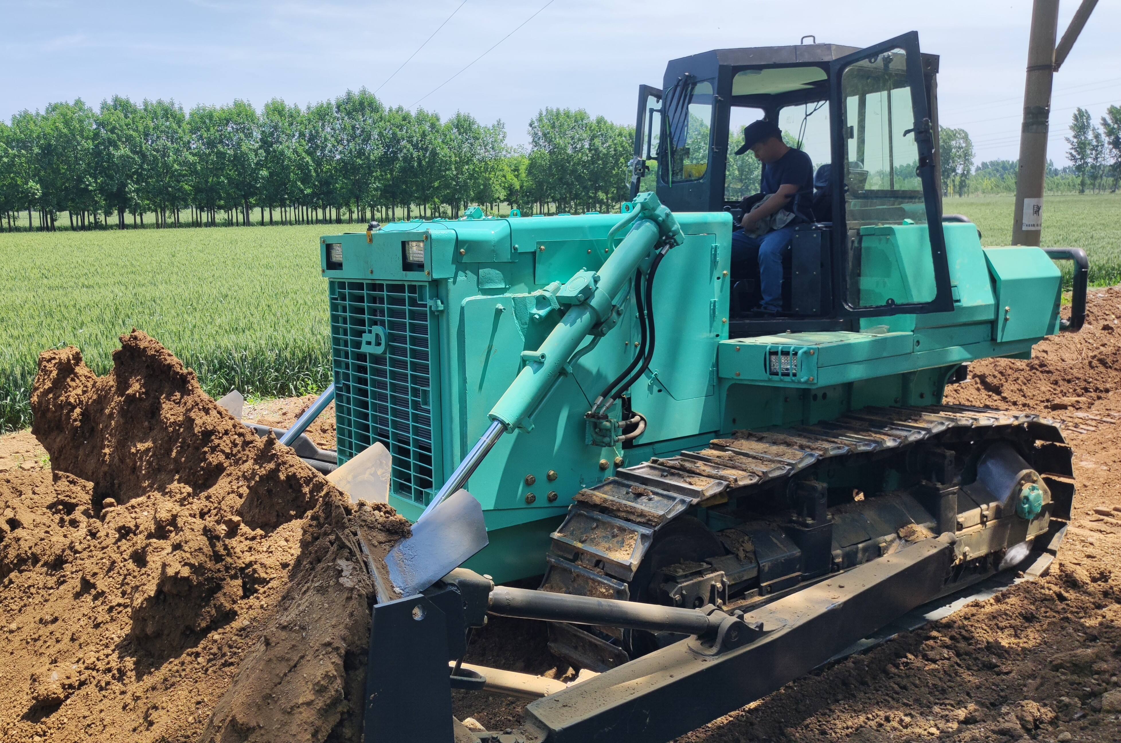 DE26-EV Electric Bulldozer Powertrain Save 60% Running Cost | 200kW PMSM Drive OEM Custom for EU Construction Manufacturers