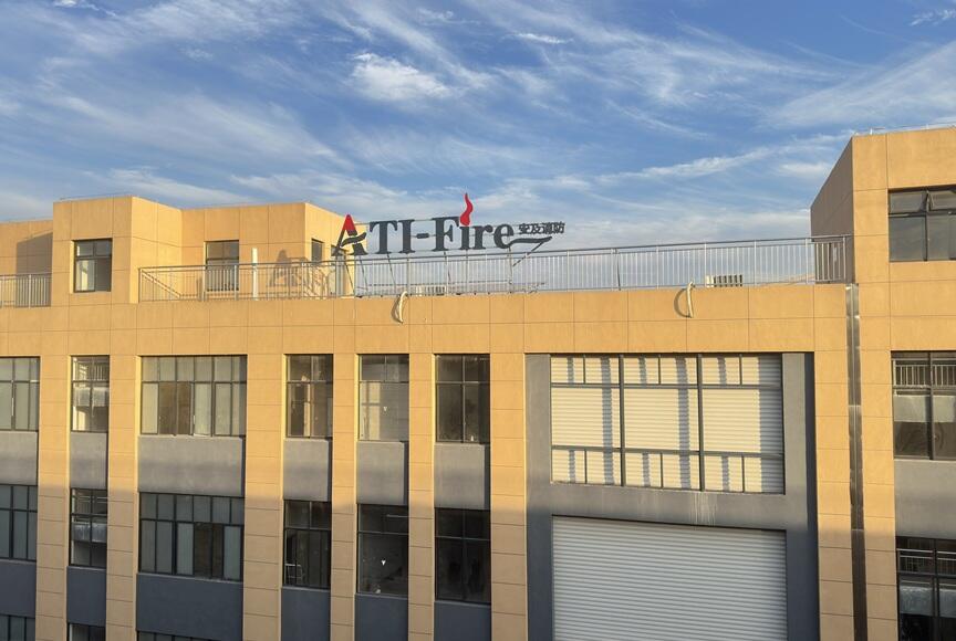 あけましておめでとうございます2026！新年の最初の光が安全でありますように