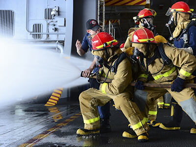 अग्निशमन टोपीहरूको रंग कोड: सुरक्षा, पहिचान, र तपाईंको रणनीतिक छनौट