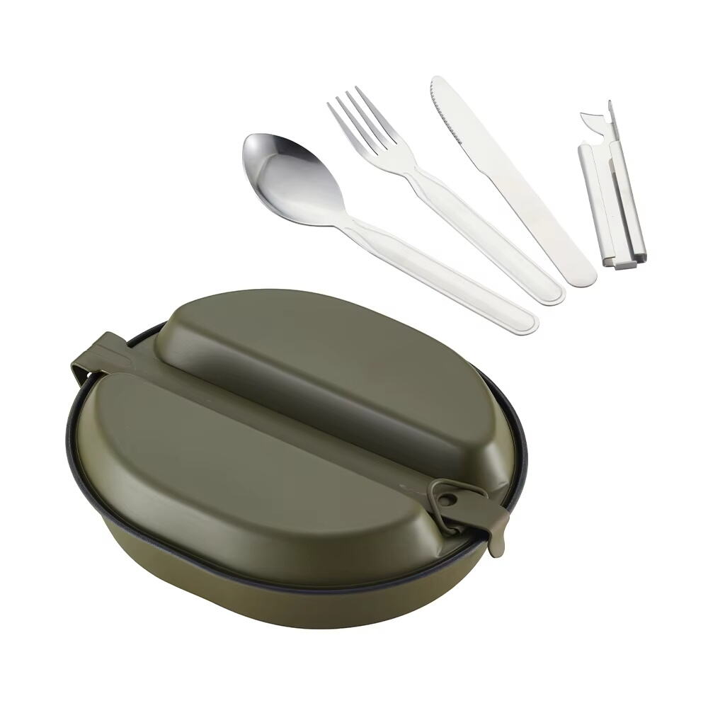 What Are the Benefits of Having a Mess Kit for Outdoor Cooking?