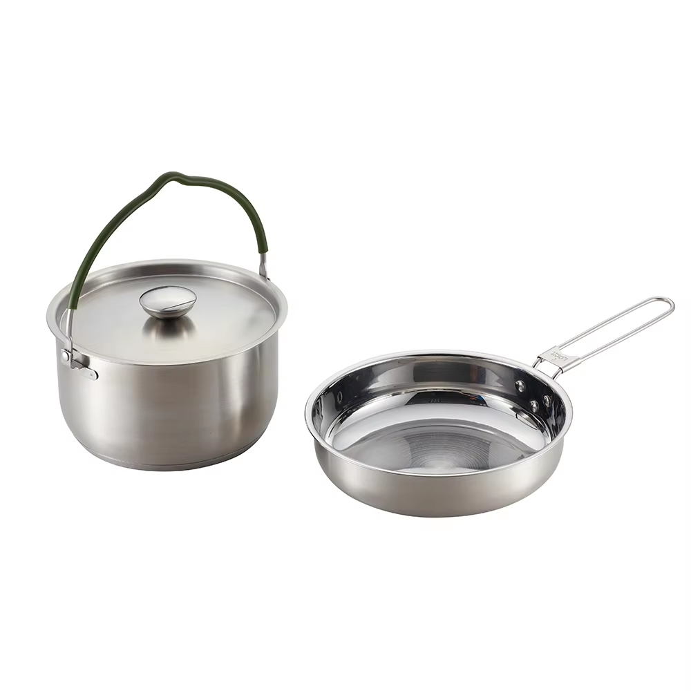 Quali sono i vantaggi principali dell'uso di pentole da campeggio in acciaio inossidabile?