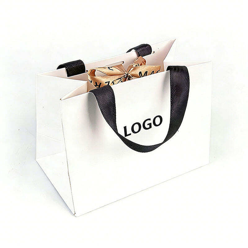Høykvalitets tilpasset papppose med sløyfehåndtak, butikkpose for klær og sko, emballasje og handlepose