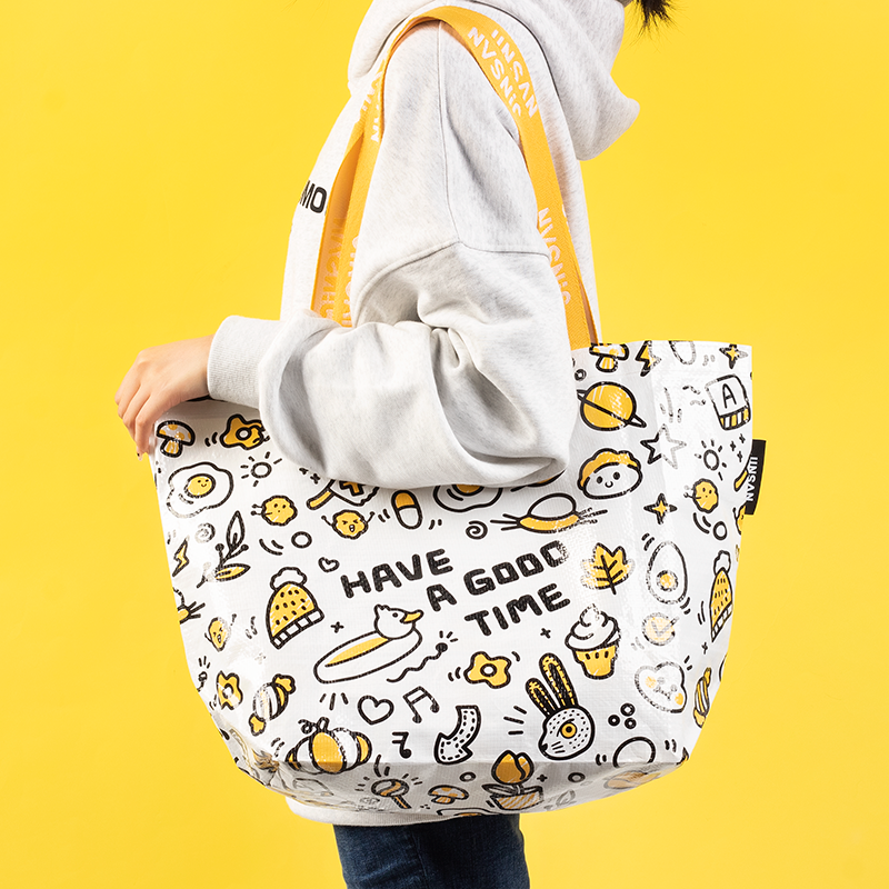 Peluang Kustomisasi dan Pembrandingan yang Versa