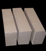 Durable and long-lasting refractory tiles for optimal performance