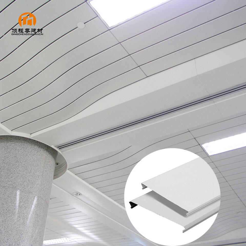 Pourquoi les plafonds en aluminium sont-ils l'option privilégiée pour les aéroports et les centres commerciaux