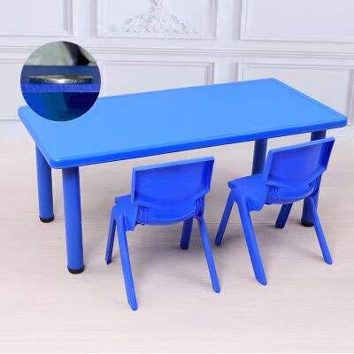 Table carrée et chaise pour enfants