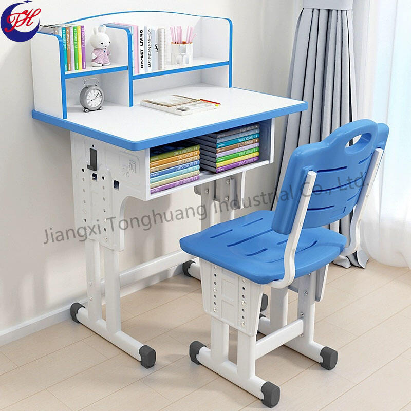 Bureaux et chaises pour étudiants à domicile