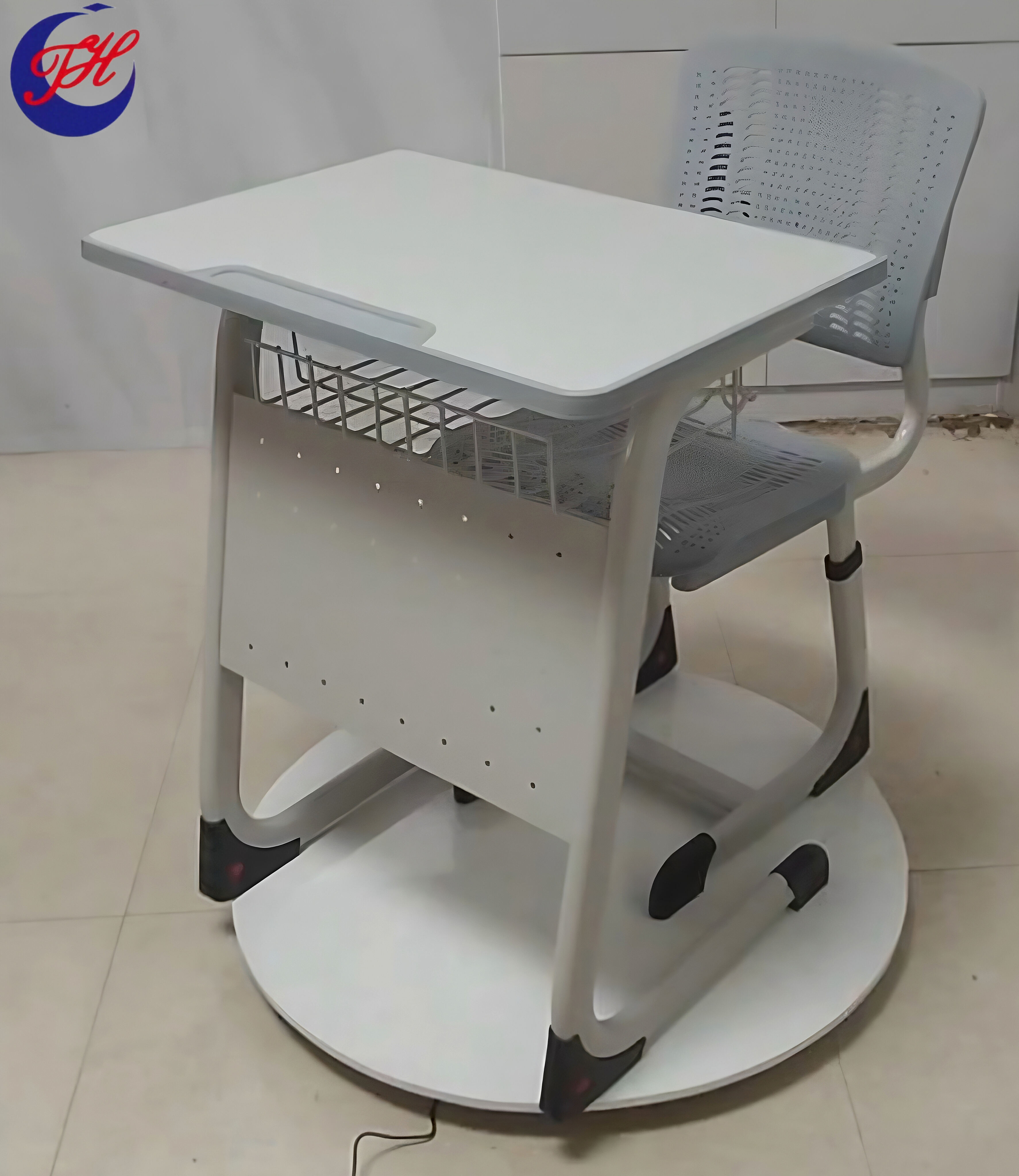 ¿Qué pupitres y sillas escolares cumplen con las certificaciones internacionales de calidad?