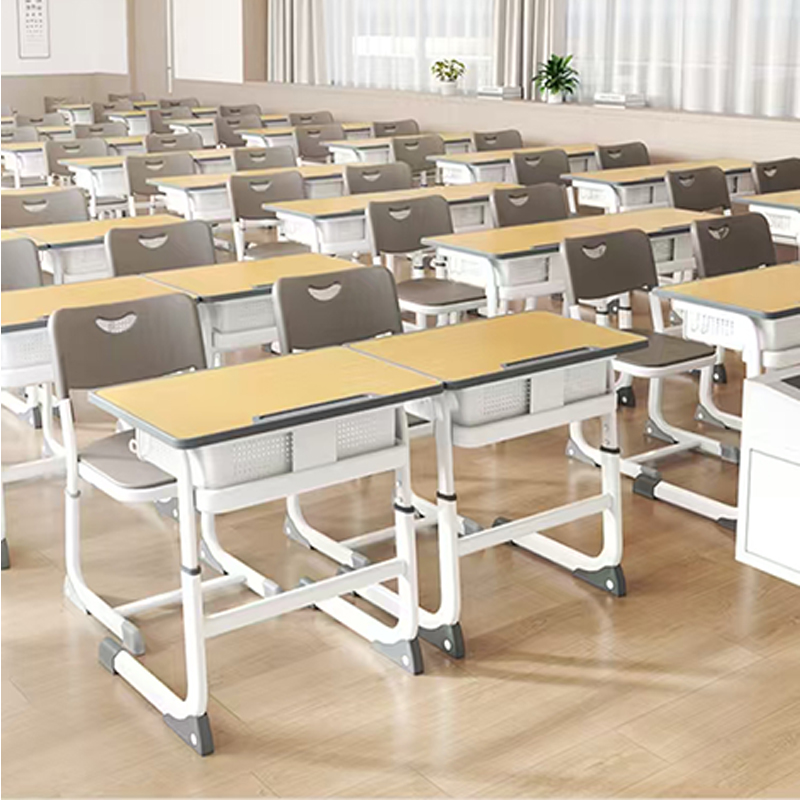 How to Choose the Right Chairs and Tables for a Classroom?