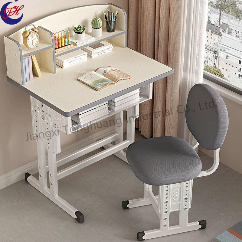 Bureaux et chaises pour étudiants à domicile