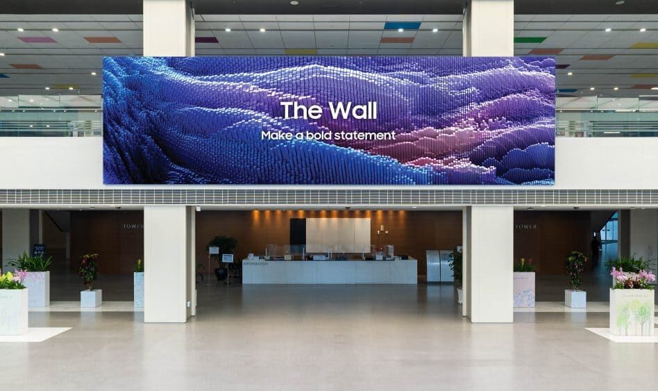 The Impact of Indoor LED Displays on Information Conveyance and Customer Engagement (1).jpg