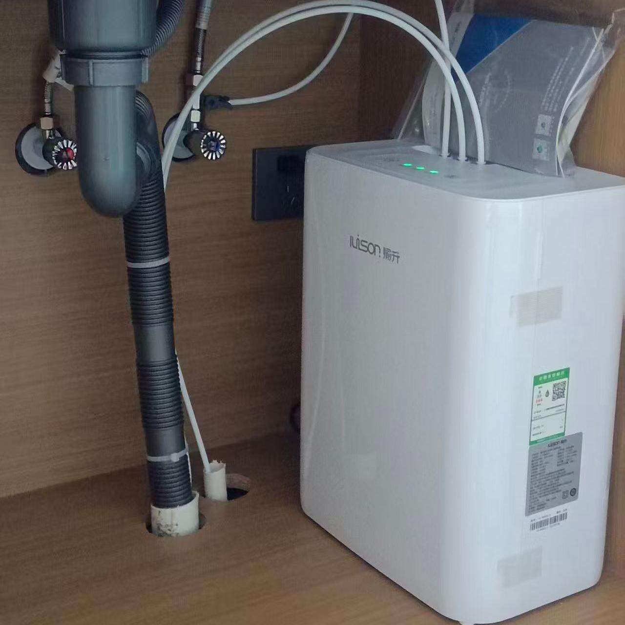 Office Desktop Drinking Solution