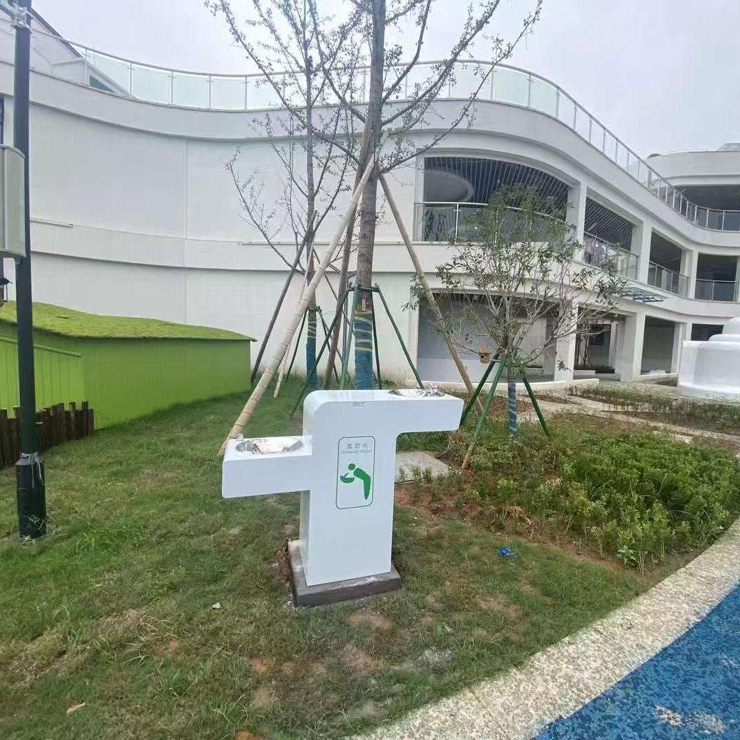 School Outdoor Dinking Solutions