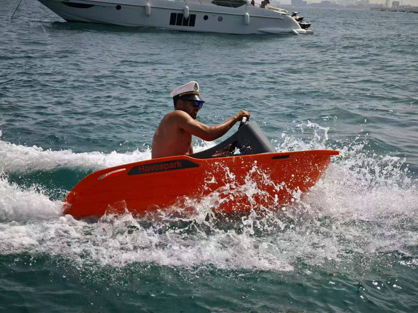 เรือเจ็ตไฟฟ้าขนาดเล็ก: เหมาะอย่างยิ่งสำหรับการตกปลาและภารกิจช่วยชีวิต