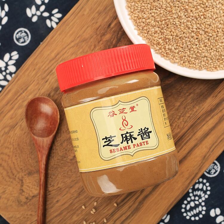 Aromatisoidun paahdetun sesongin käyttö salaatit ja kastikkeet