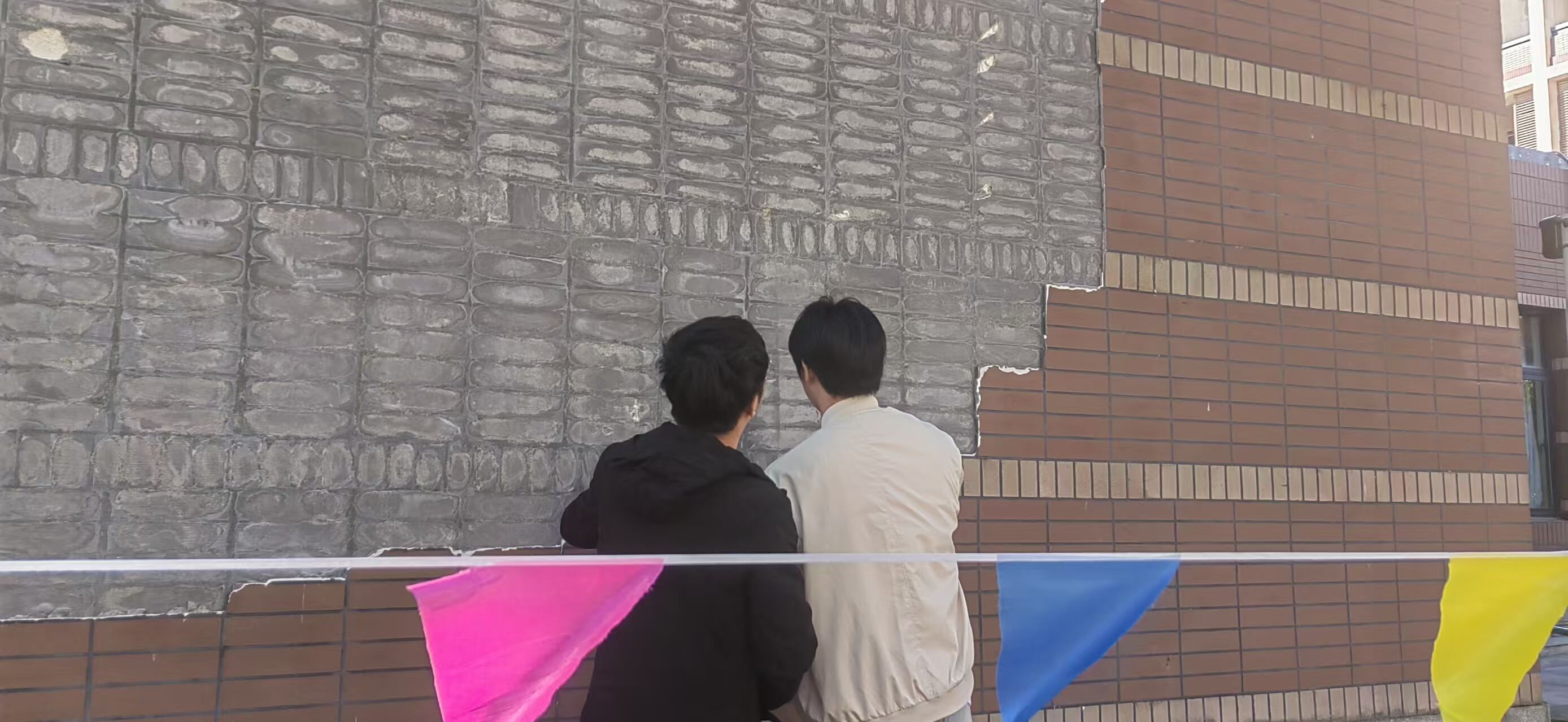 Yenilikçi Kampüs Tasarımı: Hafif ve Hava Koşullarına Dayanıklı Justone Esnek Dış Cephe Taş Kaplaması