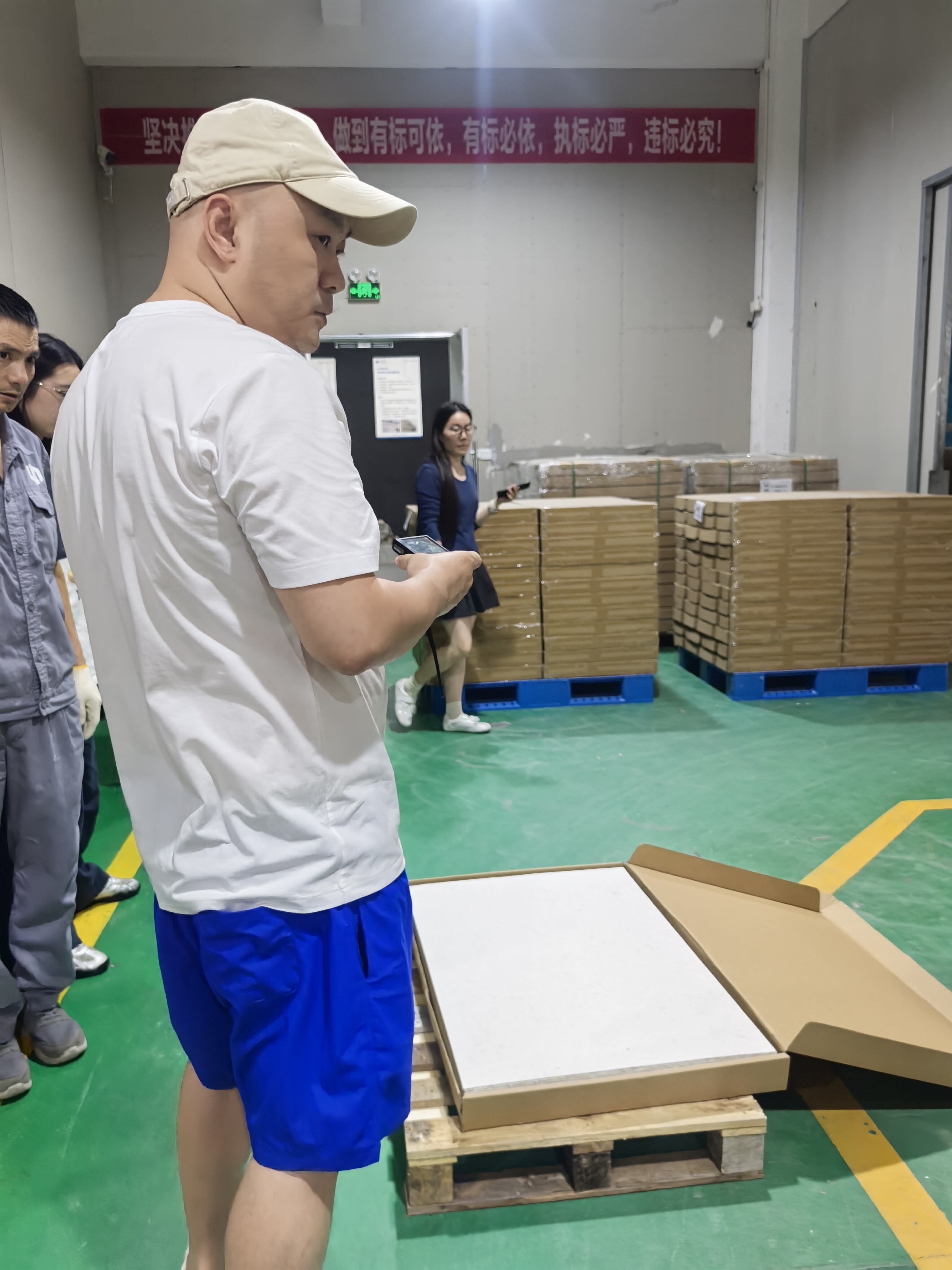 Видимая красота, ощутимая прочность: взгляд на фабрику JustOne Flexible Stone