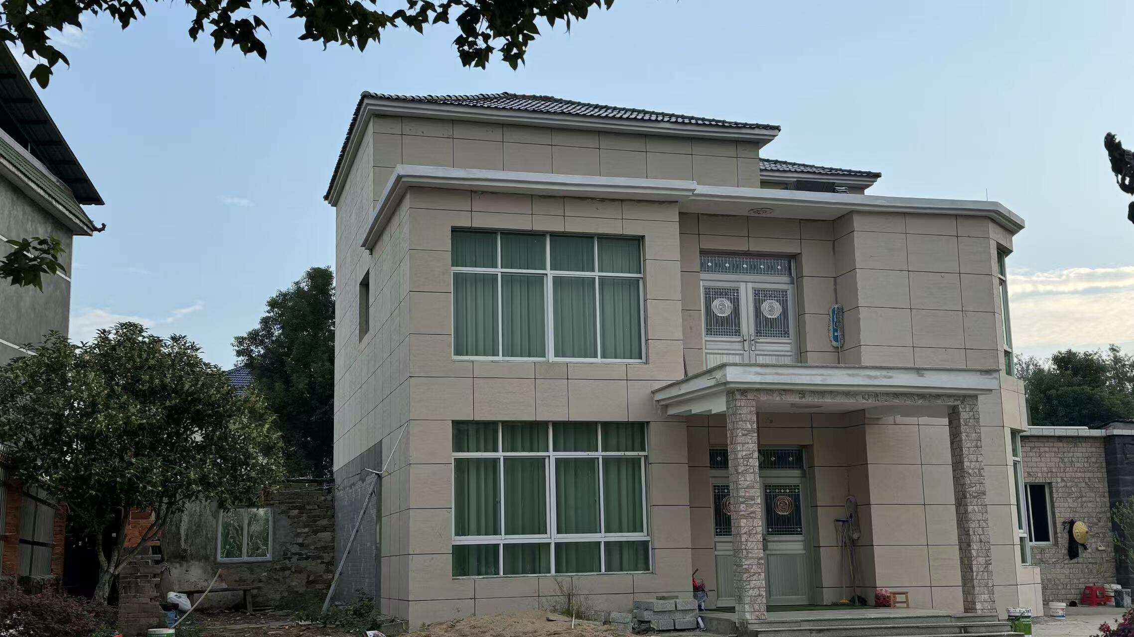 Роскошь по доступной цене: премиум-облицовка Justone из гибкого камня без сложного монтажа