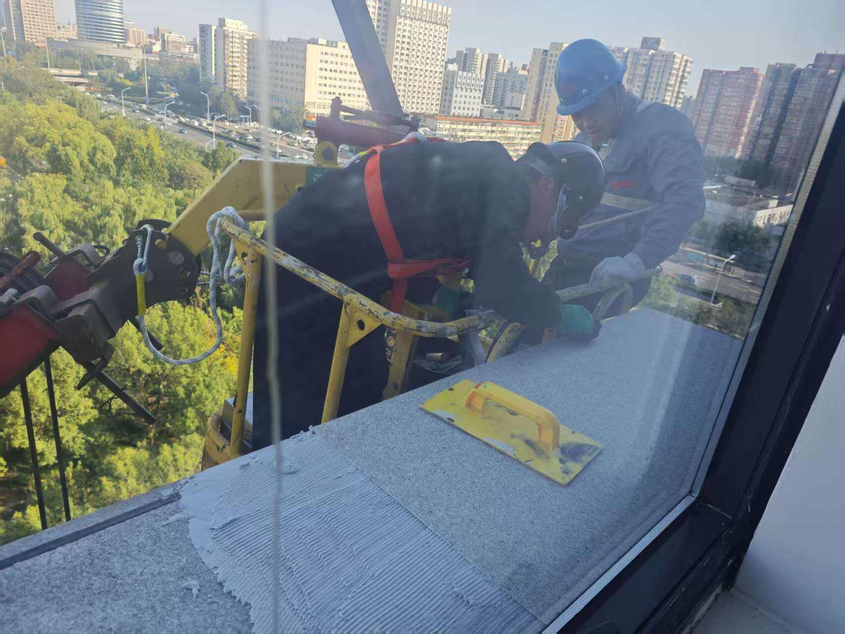 A Lighter Load, A Safer Site: Justone Flexible Stone Covering for Elevated Projects