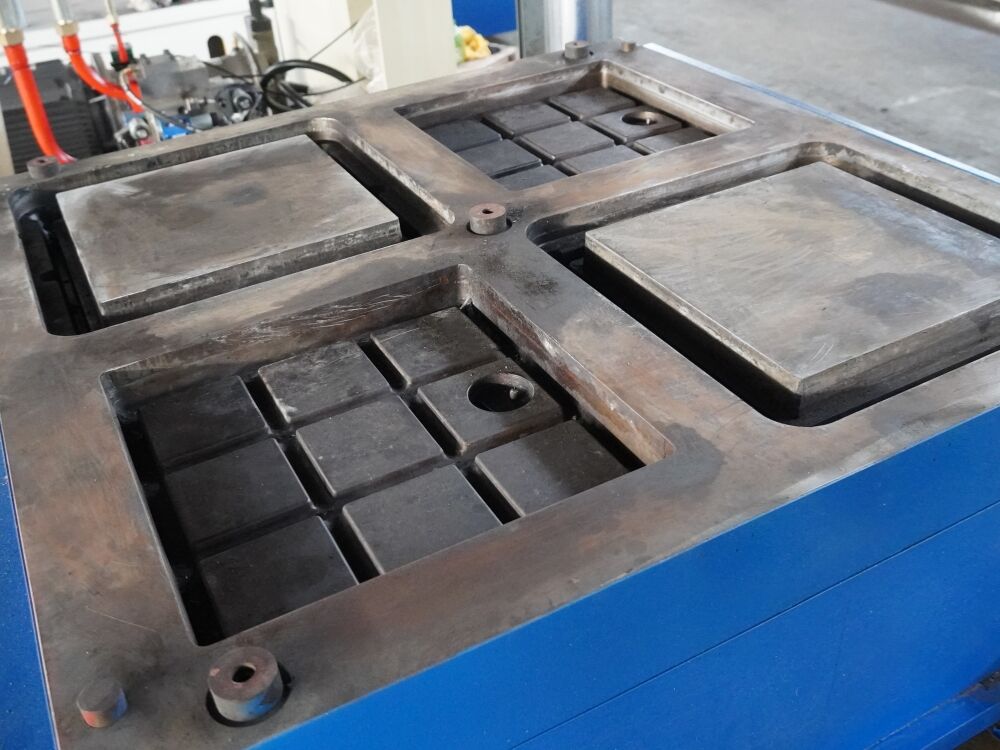 Resin Manhole Cover Hot Press Machine (4).jpg