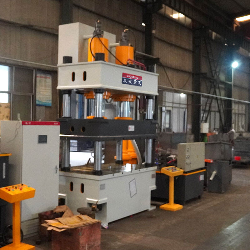 Hydraulic press for molded rubber saddle pads