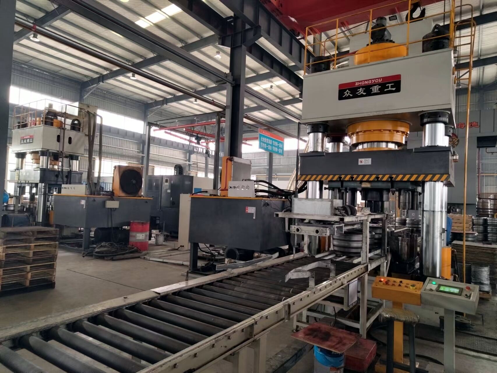 Hydraulic Press for Manufacturing Automotive Wheels（1） (3).jpg