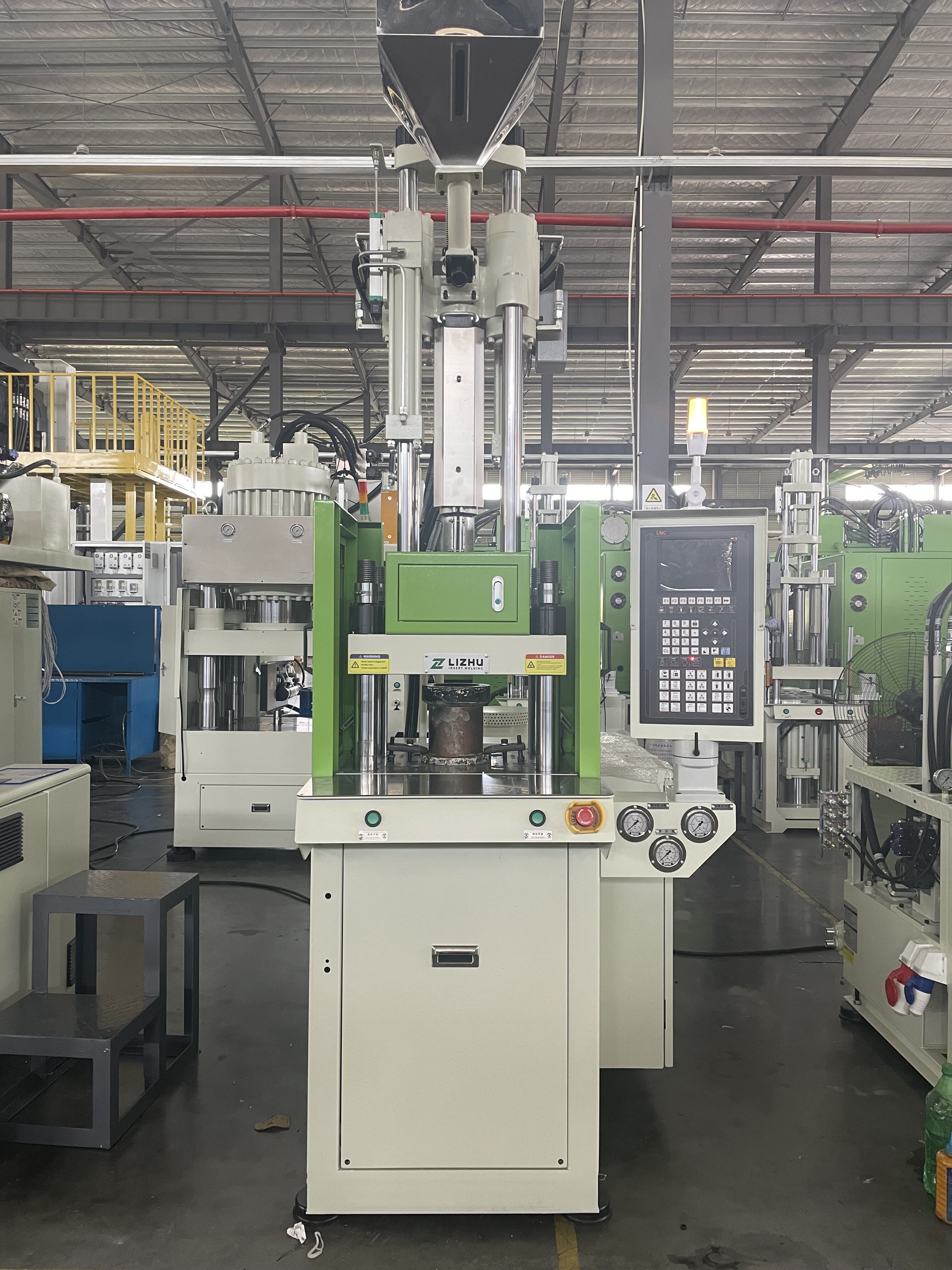 electronic plastic machine vertical injection molding machine