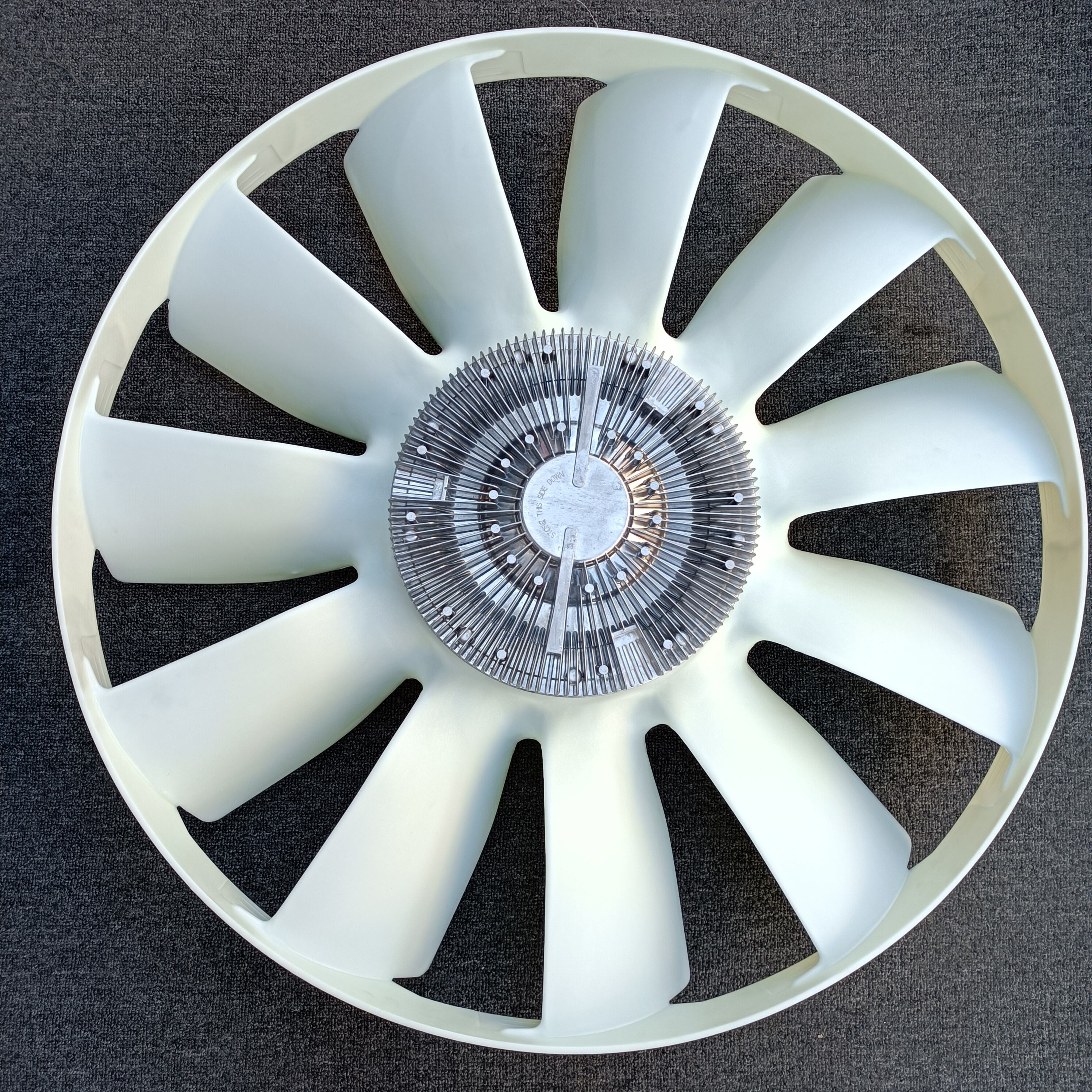 Analyze the important applications of Fan clutch and Fan Blade