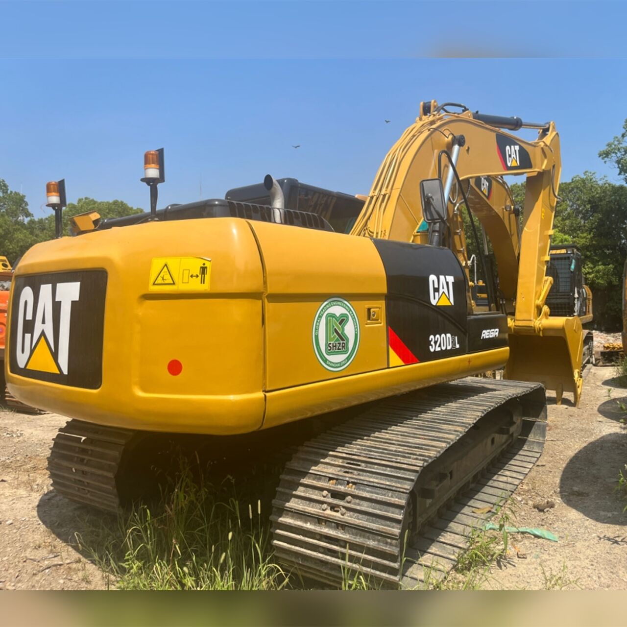 CAT 320D（2）