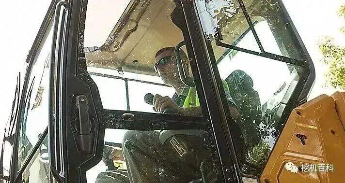 CAT 307 Classic inheritance, brand new upgrade