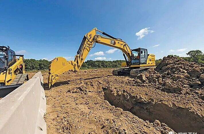 CAT 323 Classic inheritance, brand new upgrade