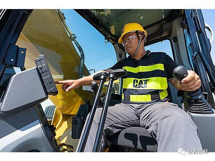 CAT 326 Classic inheritance, brand new upgrade