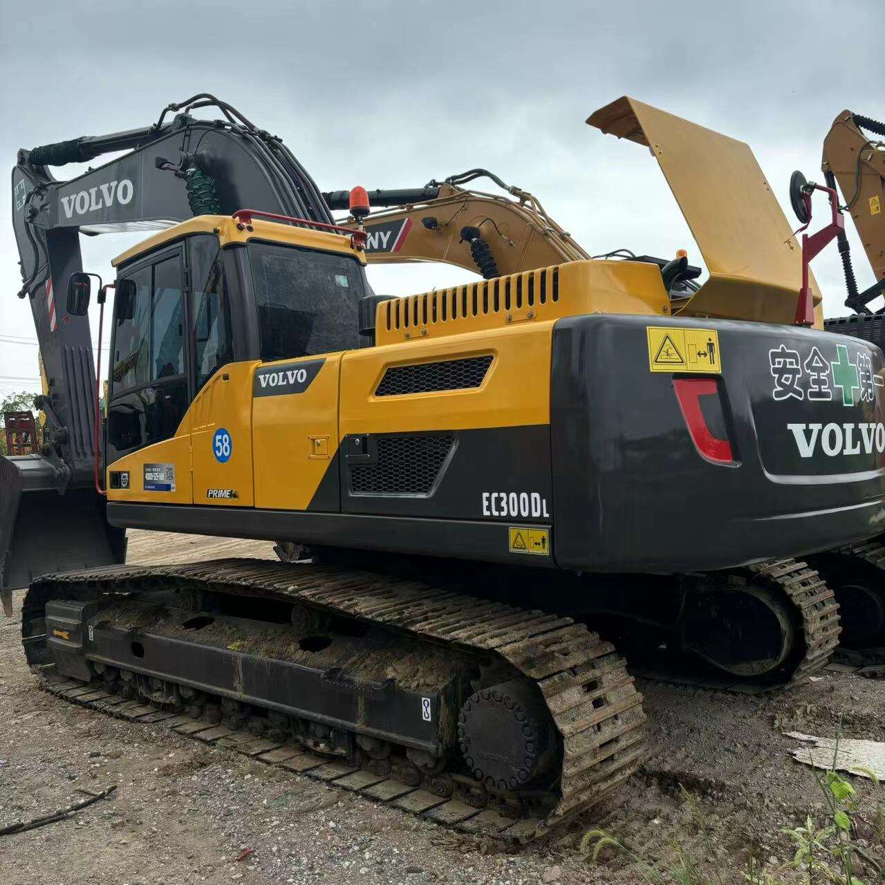 For VOLVO EC300I