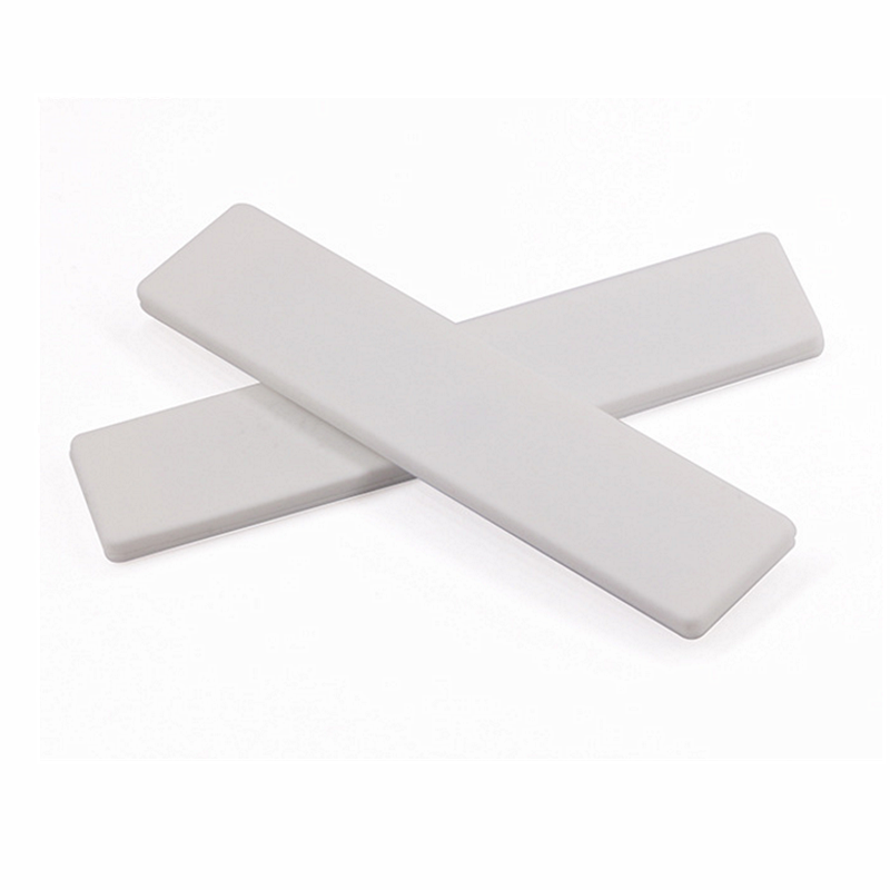 How to Choose the Right UHF RFID Laundry Tags for Your Needs