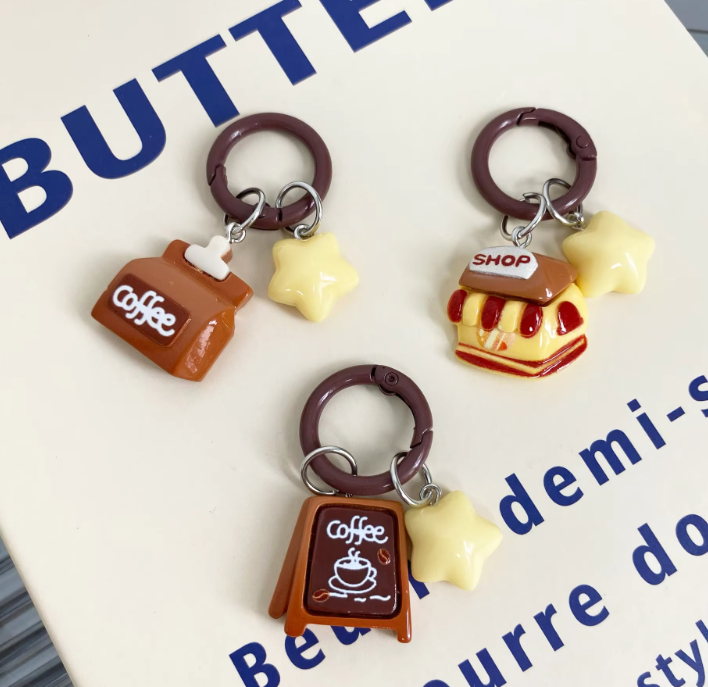 Vyrobené na zakázku - Akryl, Kov a Kreativní šperky na klíče podle objednávky