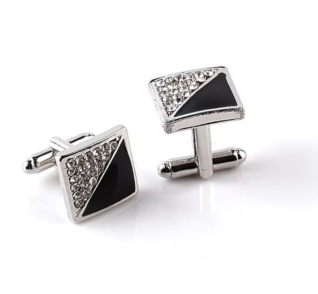 Velkoobchod s vysoce kvalitními jednoduchými kovovými sponami na kravatu s řetízkem pro firemní dárky