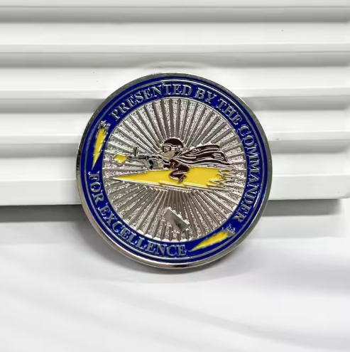 מטבעות אתגר מותאמים אישית - עם הלוגו והעיצוב שלך - מיוצרים לפי הזמנה, ייצור לפי דגם