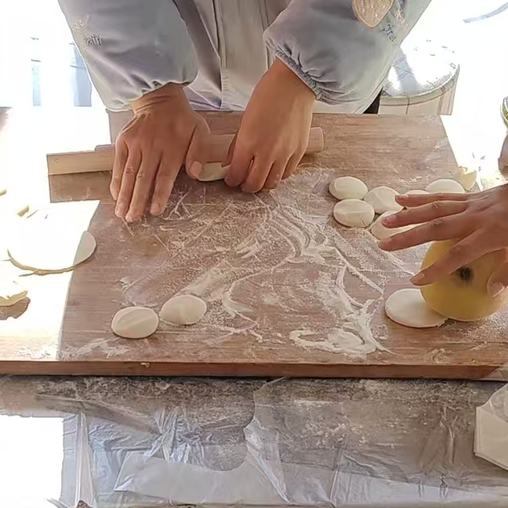 Warmth on the Winter Solstice - Qing Song Fastener Manufacturing Company Employees Celebrate the Winter Solstice by Making Dumplings Together