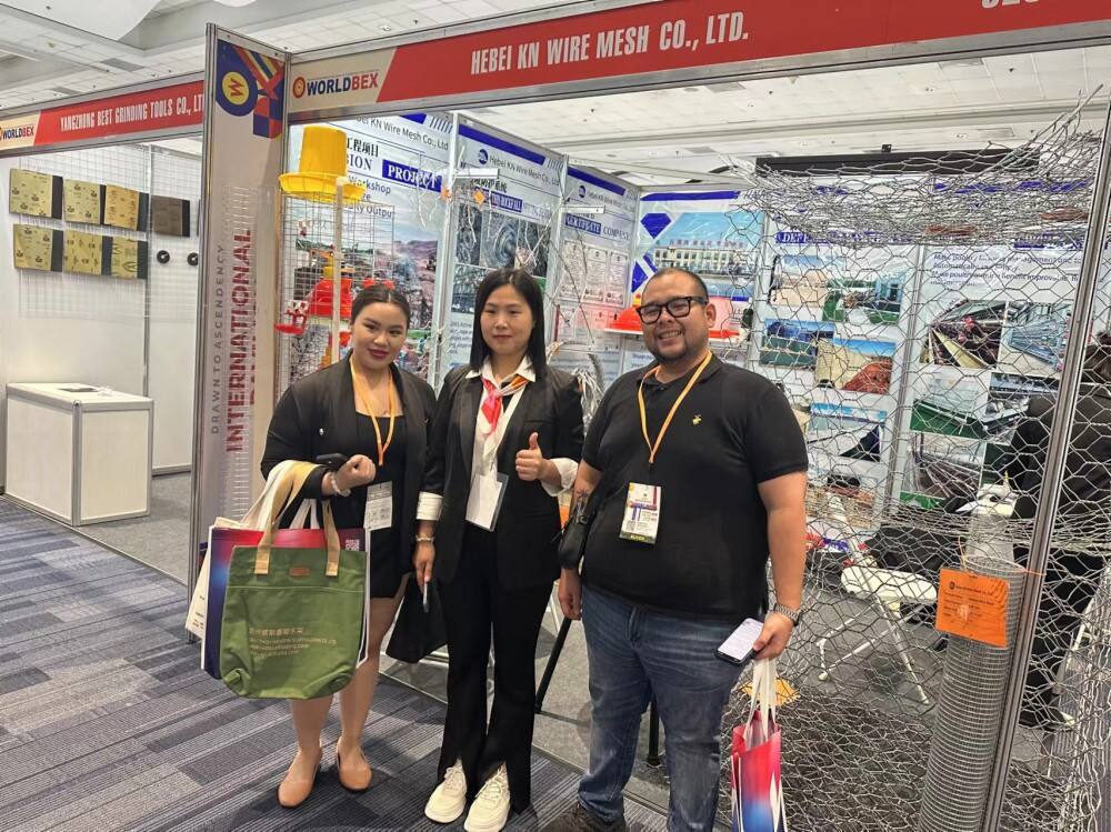 Take photos with customers from different countries