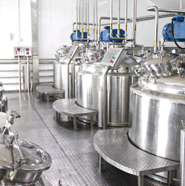 Kā uzlabot emulsifikācijas efektivitāti ar vakuuma homogenizatora maisītājiem?