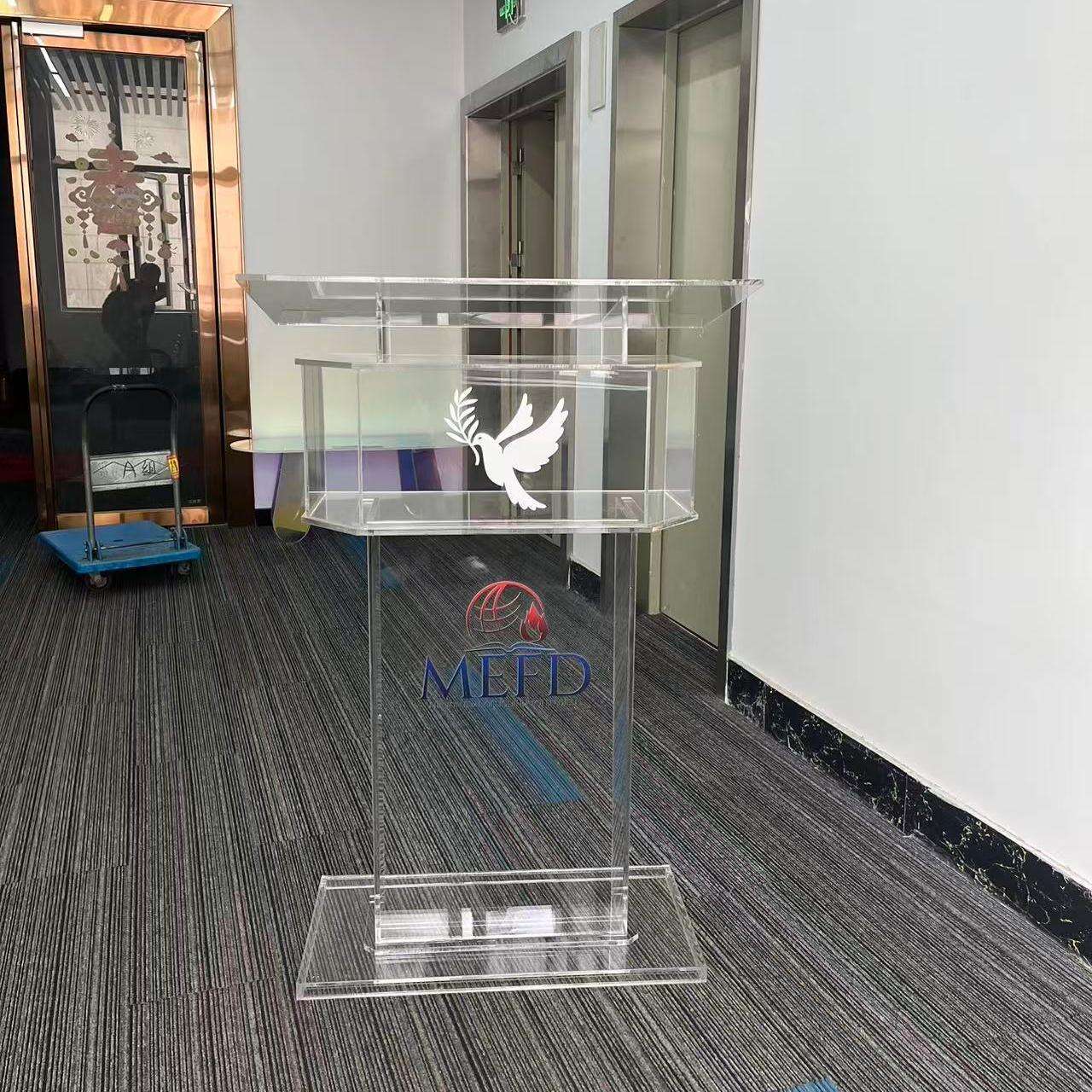 Klar akryl-skjerm med tilpasset logo