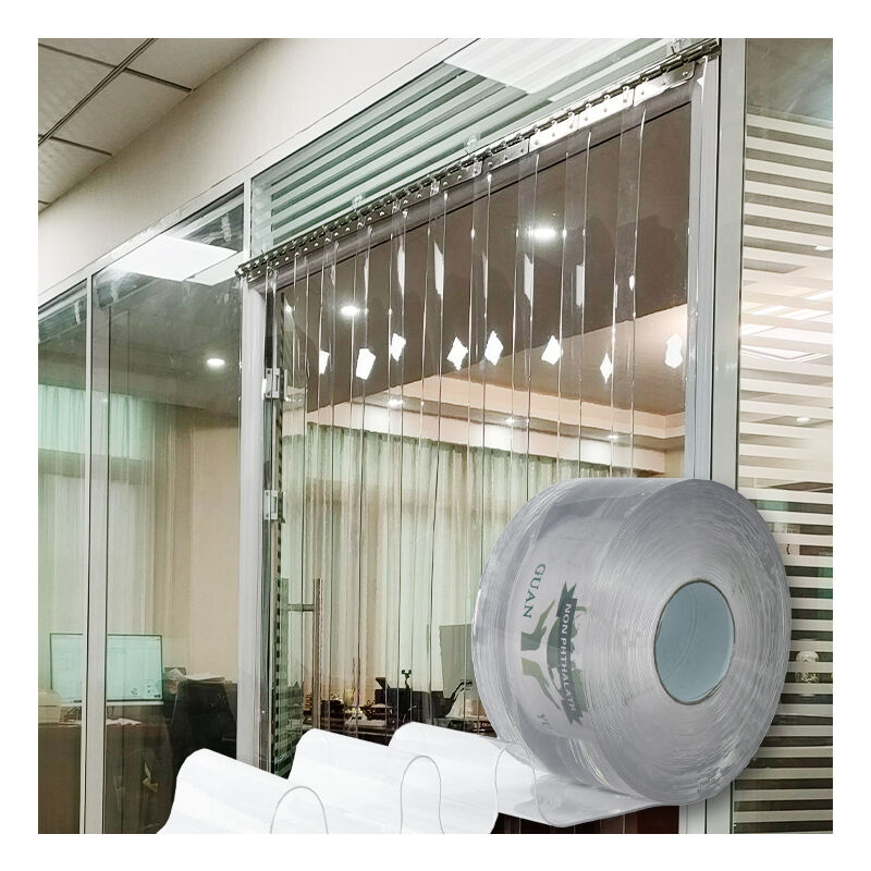 Cortina de PVC Transparente para Fachadas de Lojas: Destaque de Produtos e Proteção