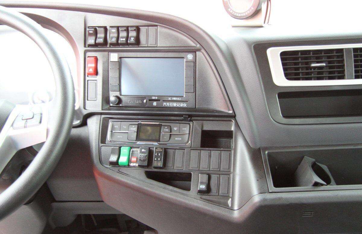 03.jpg