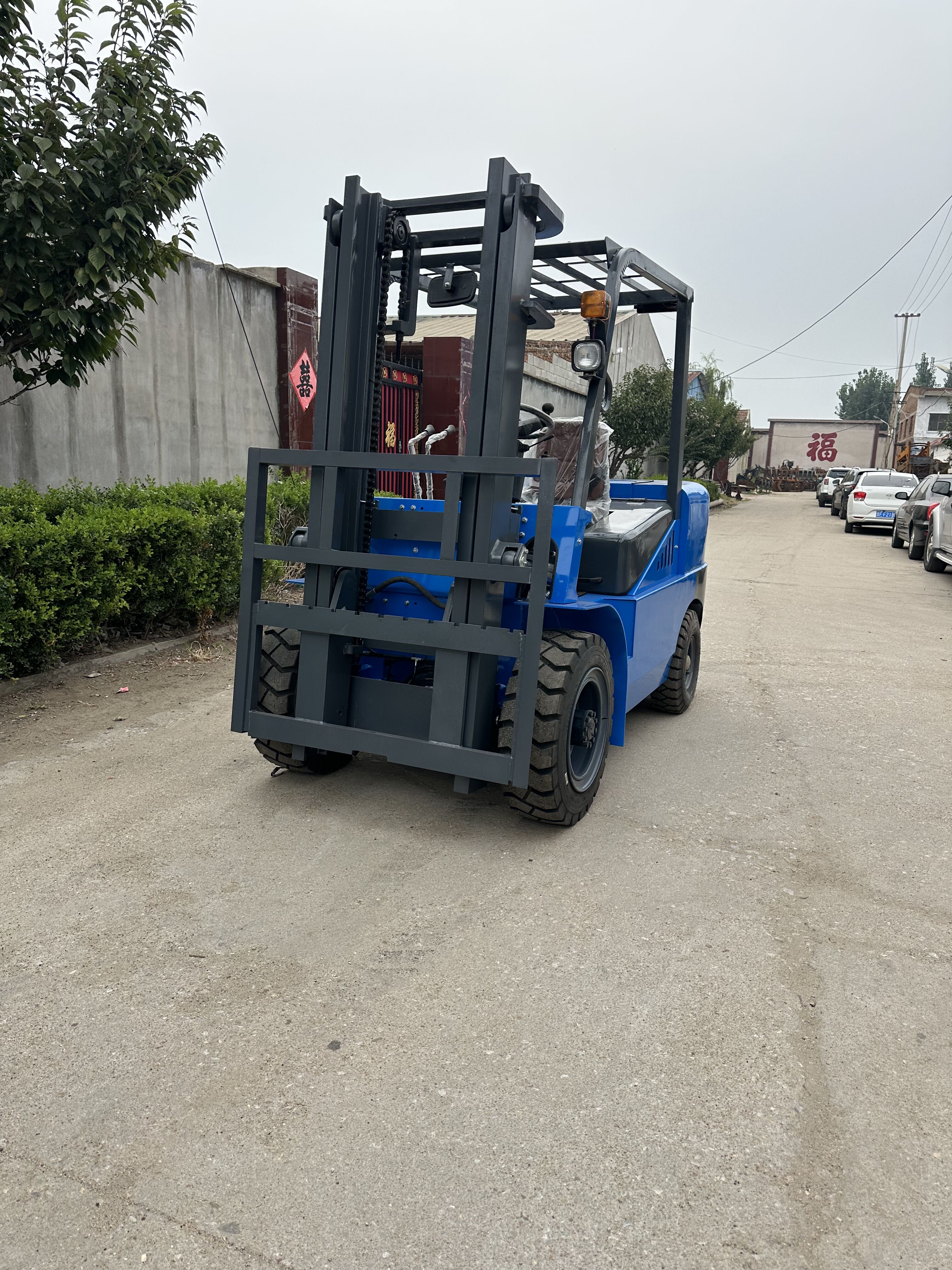 electric forklift