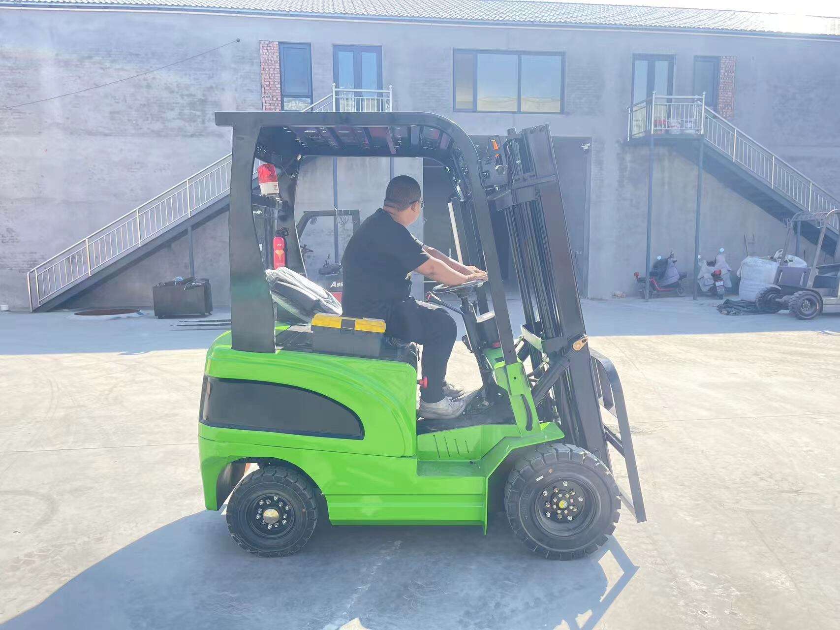 electric forklift