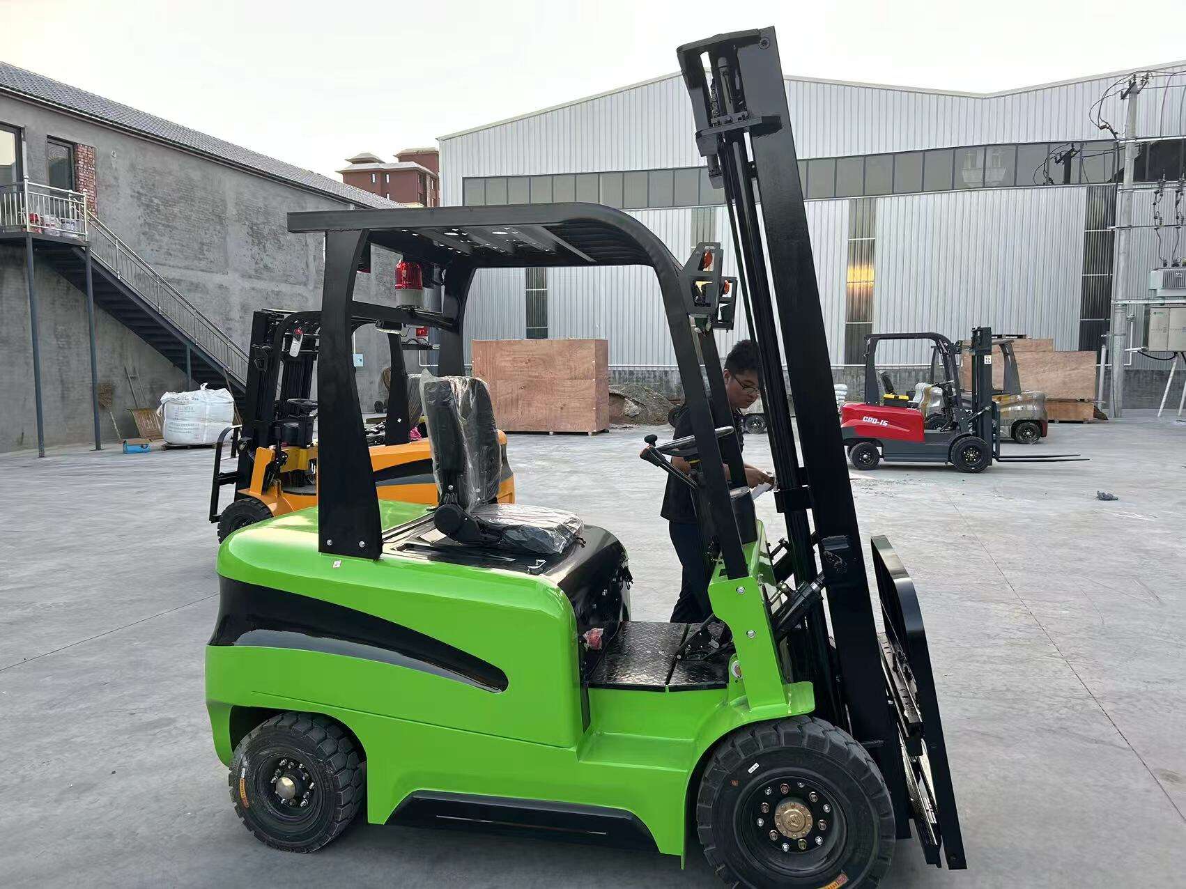 electric forklift